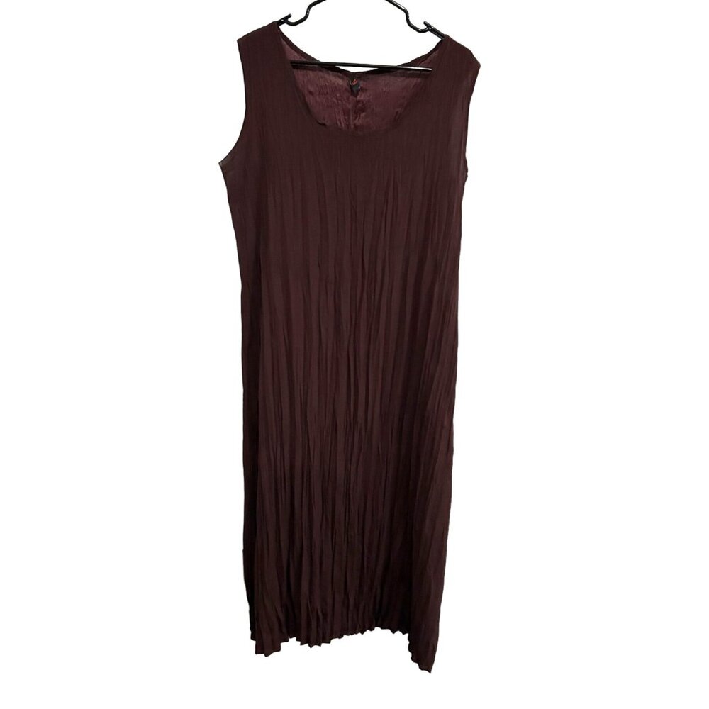Brown Sleeveless Scoop Neck Crinkle Texture Long Plus Size Dress